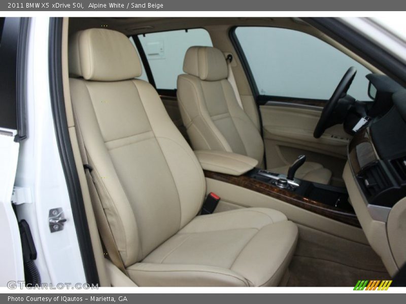 Alpine White / Sand Beige 2011 BMW X5 xDrive 50i