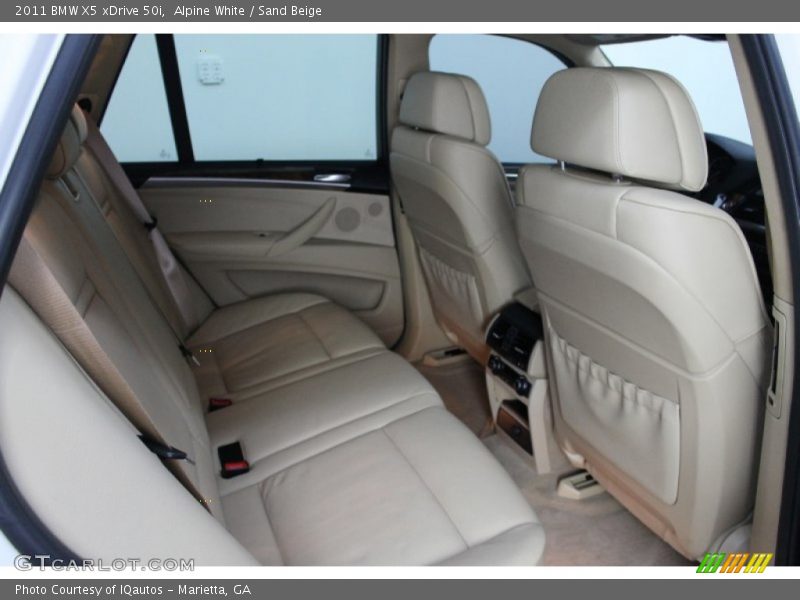 Alpine White / Sand Beige 2011 BMW X5 xDrive 50i