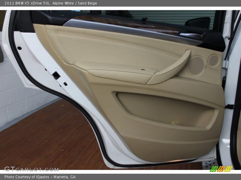 Alpine White / Sand Beige 2011 BMW X5 xDrive 50i