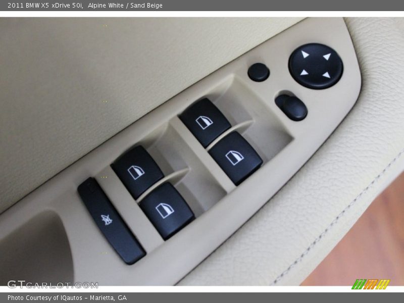 Alpine White / Sand Beige 2011 BMW X5 xDrive 50i