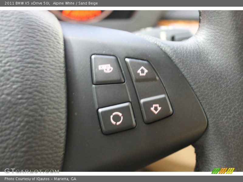 Alpine White / Sand Beige 2011 BMW X5 xDrive 50i