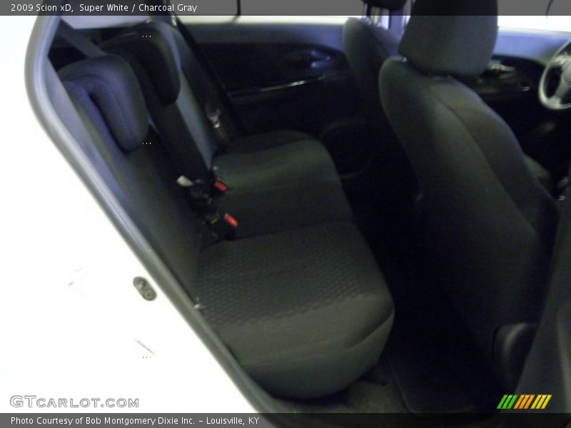 Super White / Charcoal Gray 2009 Scion xD