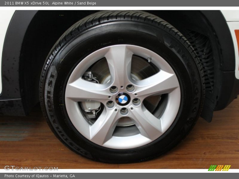 Alpine White / Sand Beige 2011 BMW X5 xDrive 50i