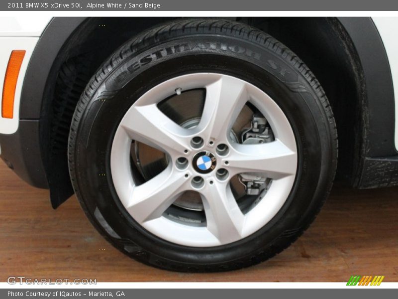 Alpine White / Sand Beige 2011 BMW X5 xDrive 50i