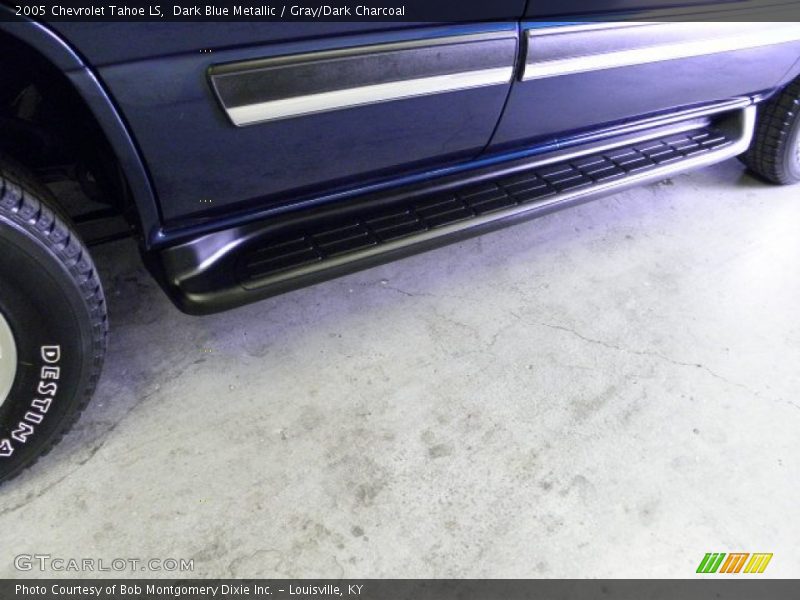 Dark Blue Metallic / Gray/Dark Charcoal 2005 Chevrolet Tahoe LS