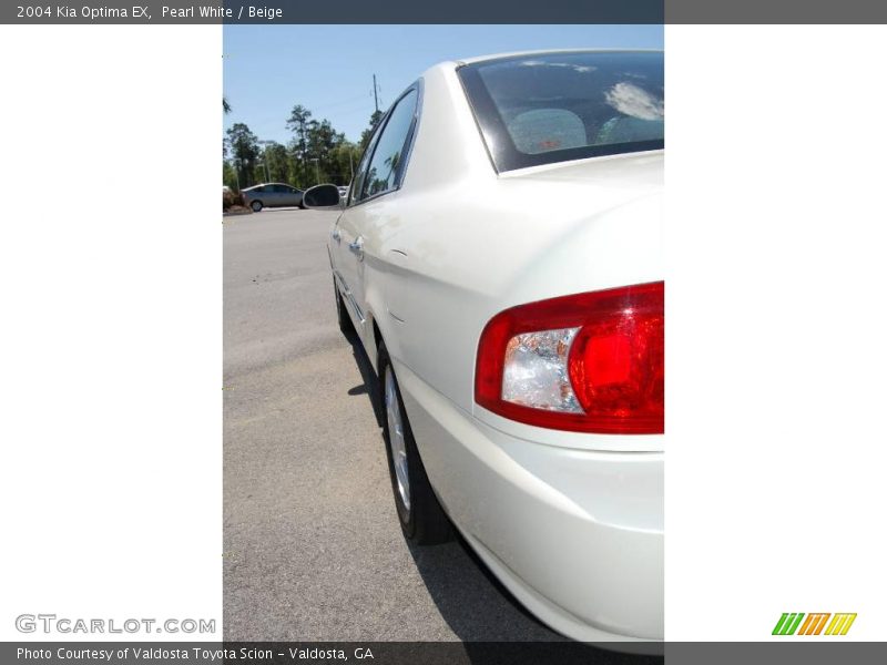 Pearl White / Beige 2004 Kia Optima EX