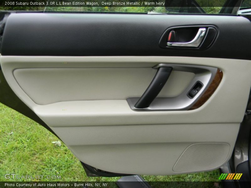 Door Panel of 2008 Outback 3.0R L.L.Bean Edition Wagon