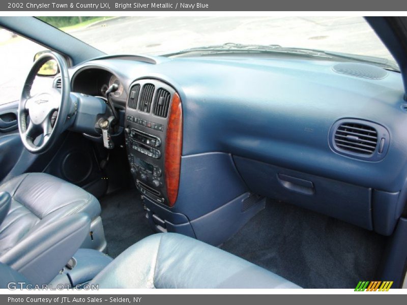 Bright Silver Metallic / Navy Blue 2002 Chrysler Town & Country LXi