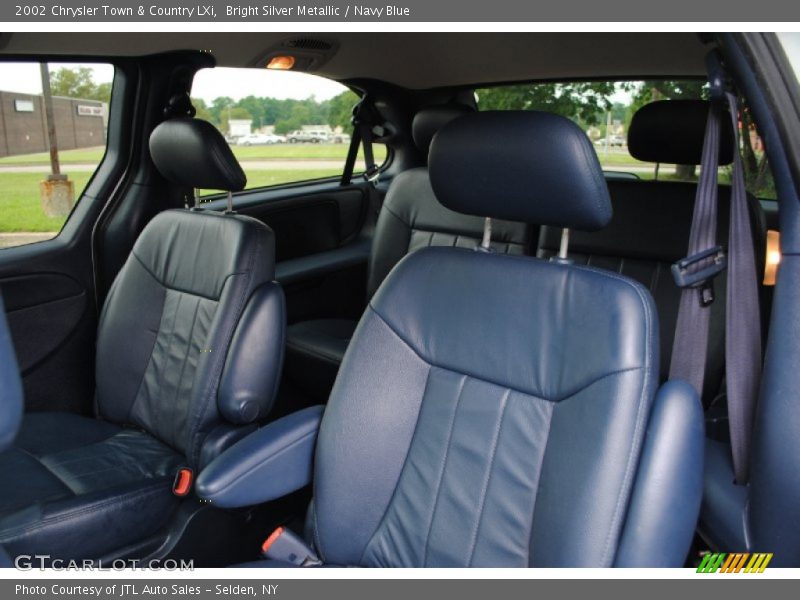 Bright Silver Metallic / Navy Blue 2002 Chrysler Town & Country LXi