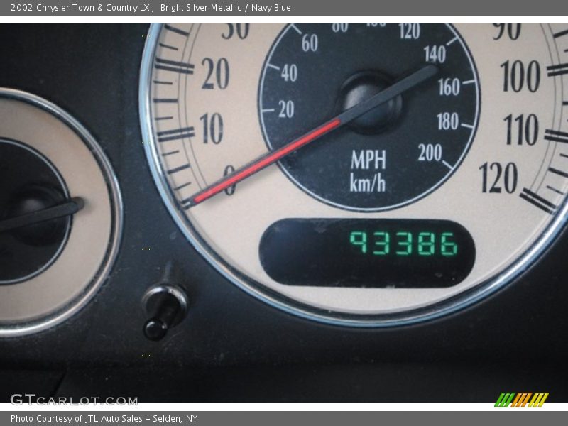 Bright Silver Metallic / Navy Blue 2002 Chrysler Town & Country LXi