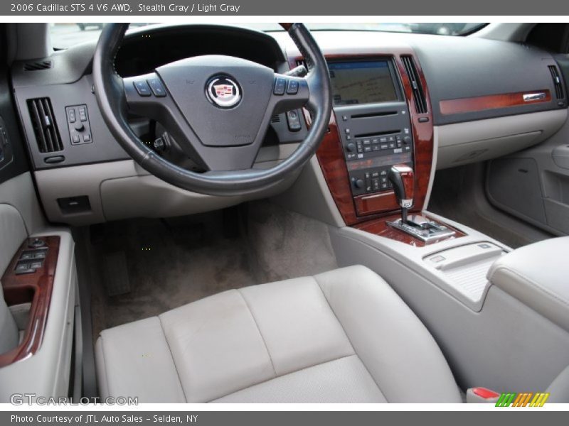 Dashboard of 2006 STS 4 V6 AWD