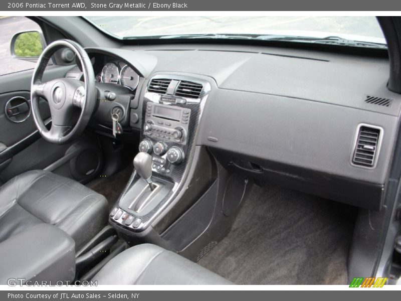Dashboard of 2006 Torrent AWD