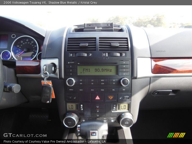 Shadow Blue Metallic / Kristal Grey 2006 Volkswagen Touareg V6