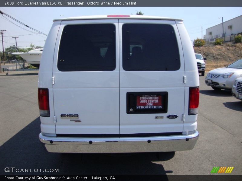 Oxford White / Medium Flint 2009 Ford E Series Van E150 XLT Passenger