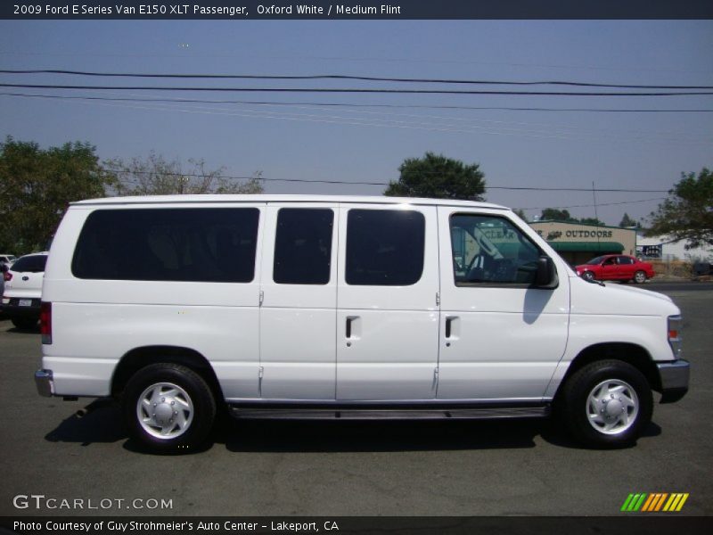 2009 E Series Van E150 XLT Passenger Oxford White