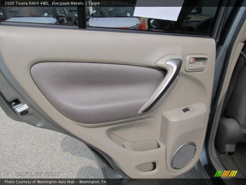 Everglade Metallic / Taupe 2005 Toyota RAV4 4WD