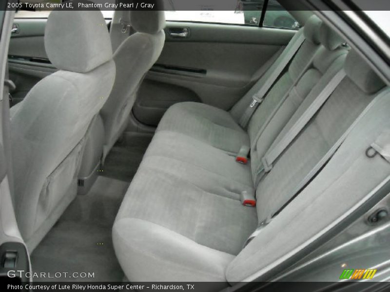 Phantom Gray Pearl / Gray 2005 Toyota Camry LE