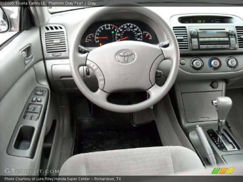 Phantom Gray Pearl / Gray 2005 Toyota Camry LE