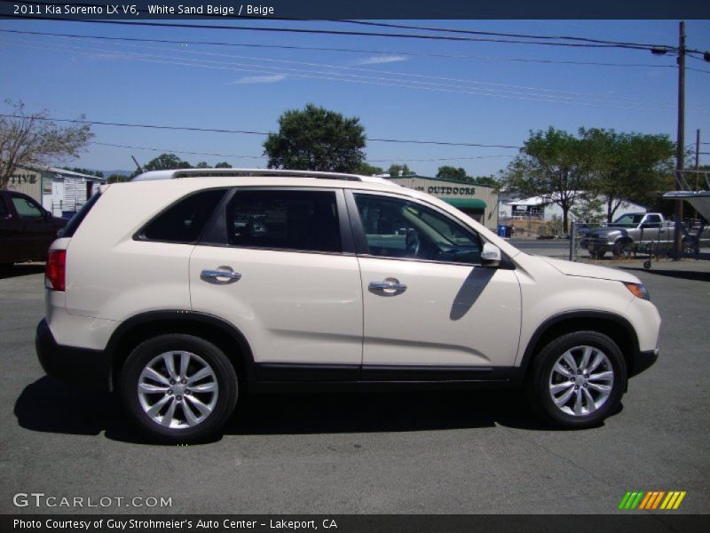 White Sand Beige / Beige 2011 Kia Sorento LX V6