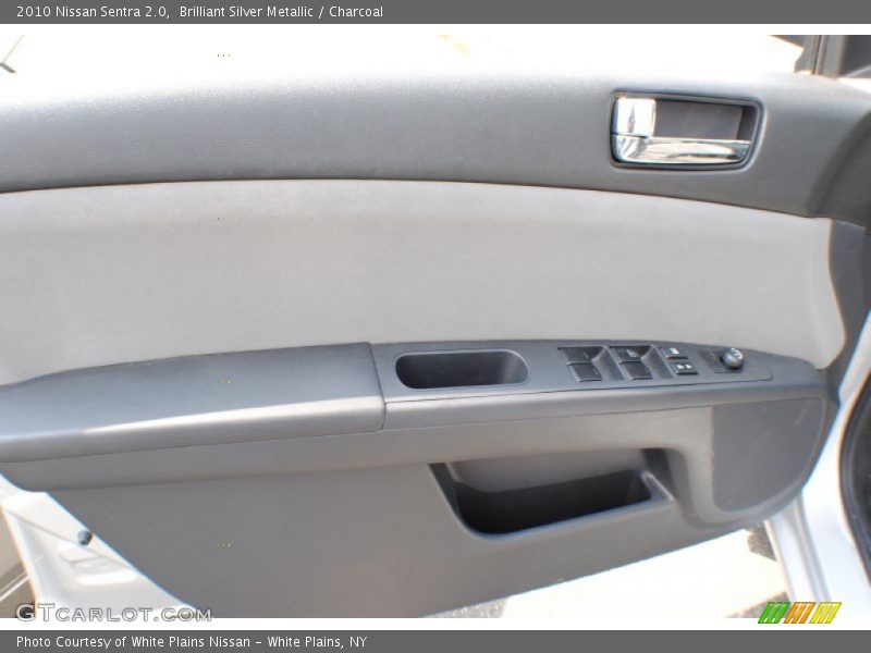 Brilliant Silver Metallic / Charcoal 2010 Nissan Sentra 2.0
