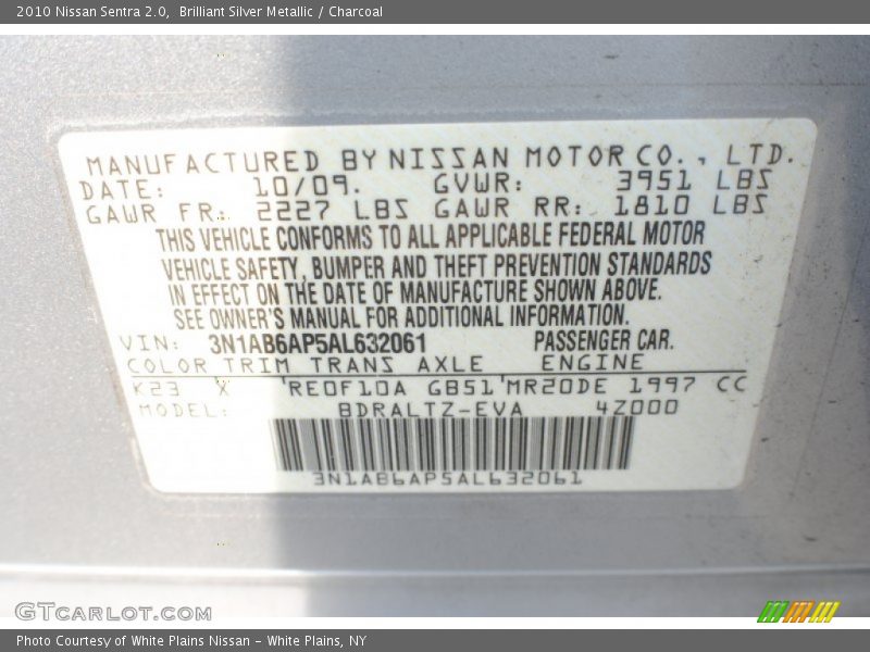 Brilliant Silver Metallic / Charcoal 2010 Nissan Sentra 2.0