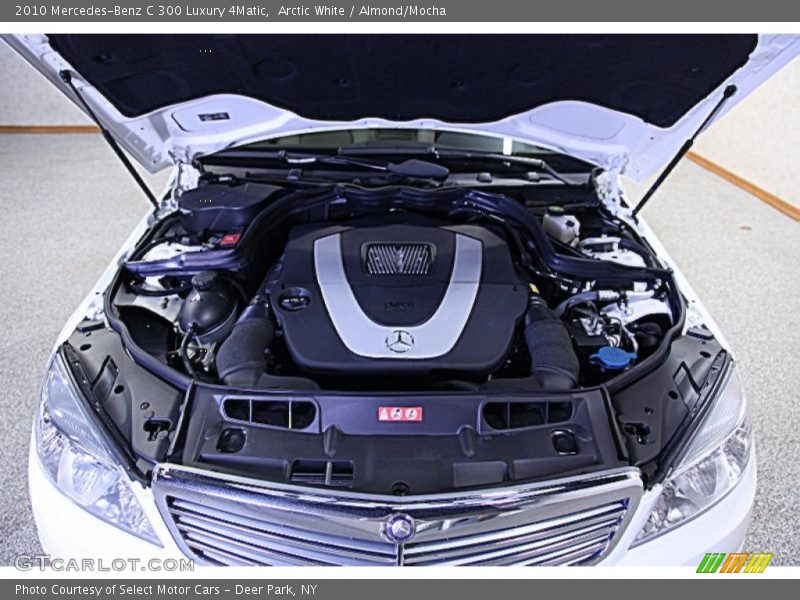 Arctic White / Almond/Mocha 2010 Mercedes-Benz C 300 Luxury 4Matic