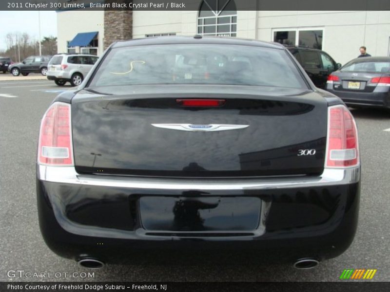 Brilliant Black Crystal Pearl / Black 2011 Chrysler 300 Limited
