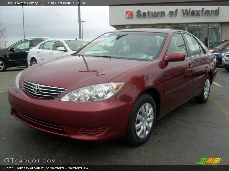 Salsa Red Pearl / Taupe 2005 Toyota Camry LE