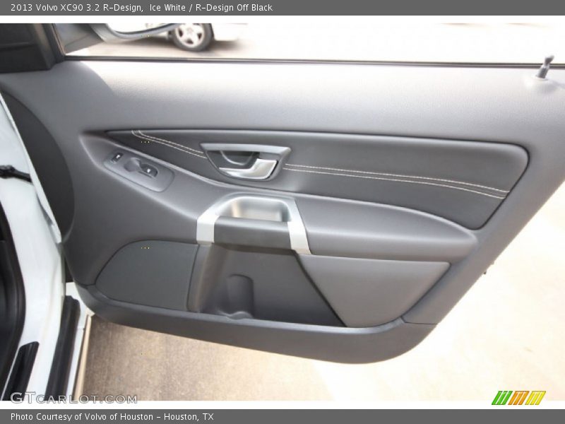 Door Panel of 2013 XC90 3.2 R-Design