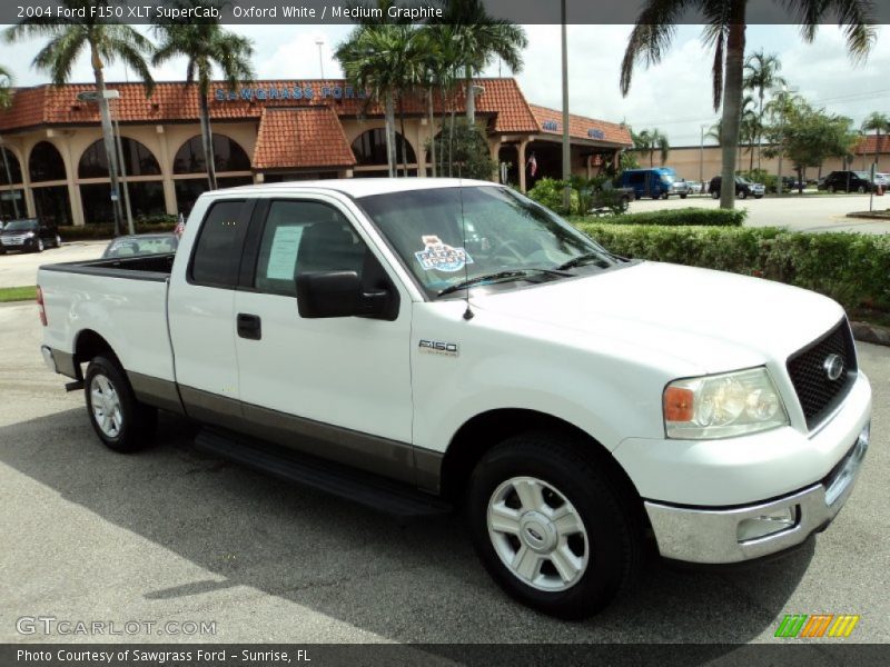 Oxford White / Medium Graphite 2004 Ford F150 XLT SuperCab