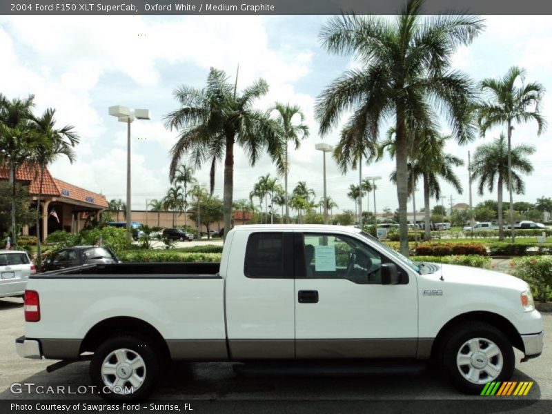 Oxford White / Medium Graphite 2004 Ford F150 XLT SuperCab