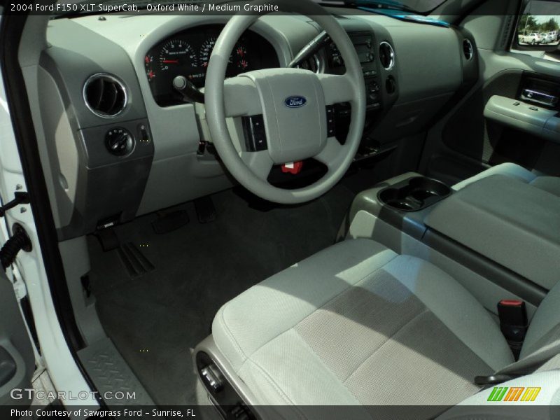 Oxford White / Medium Graphite 2004 Ford F150 XLT SuperCab