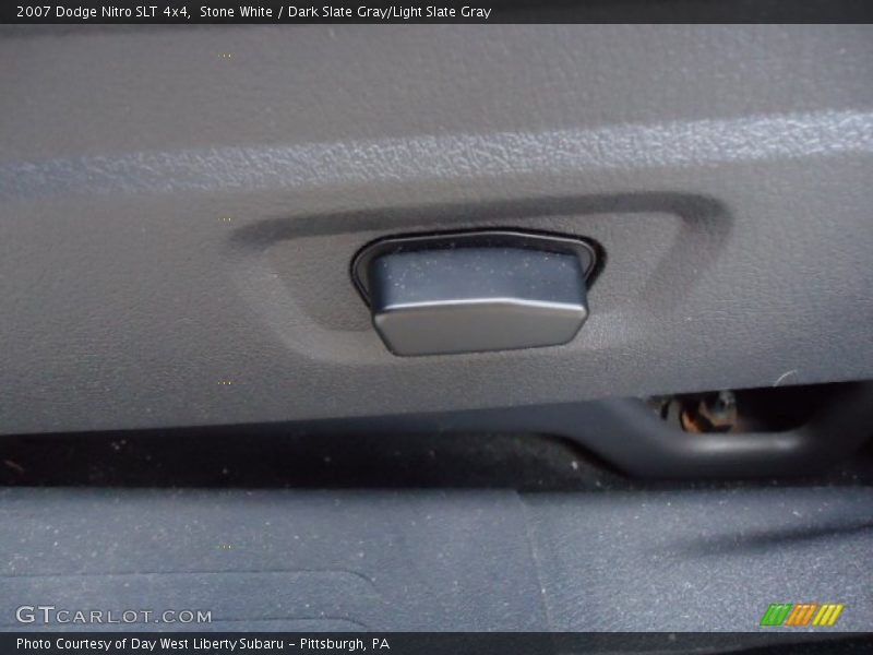 Stone White / Dark Slate Gray/Light Slate Gray 2007 Dodge Nitro SLT 4x4