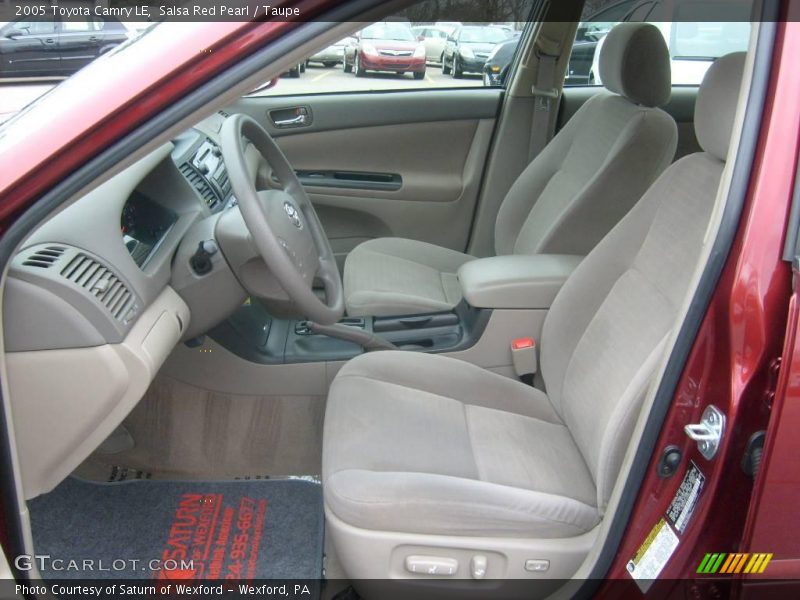 Salsa Red Pearl / Taupe 2005 Toyota Camry LE