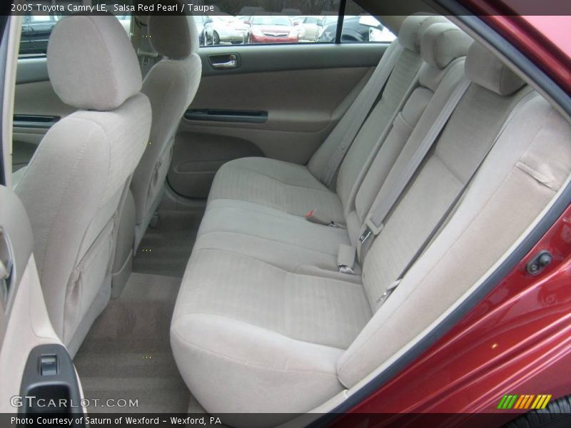Salsa Red Pearl / Taupe 2005 Toyota Camry LE