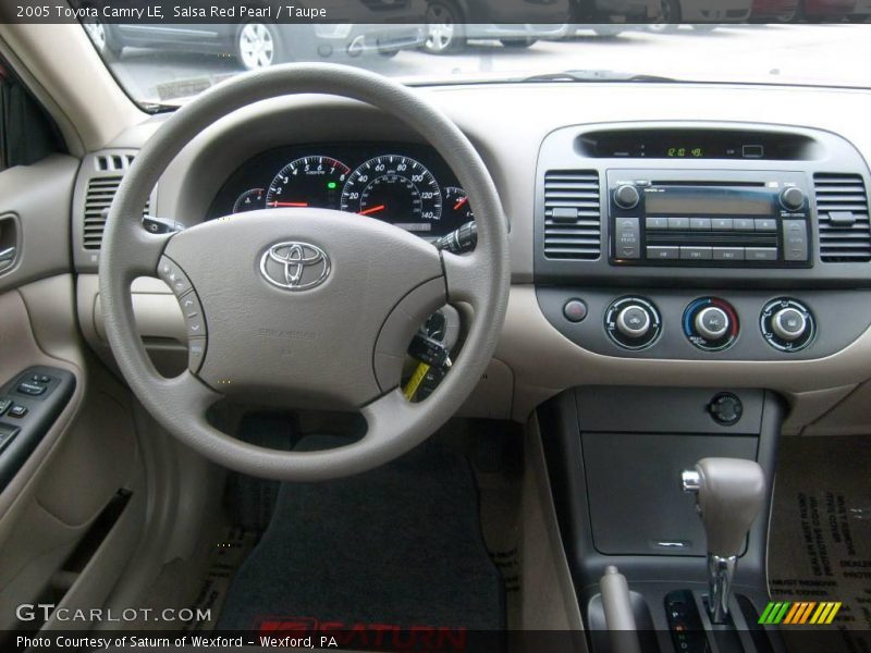Salsa Red Pearl / Taupe 2005 Toyota Camry LE
