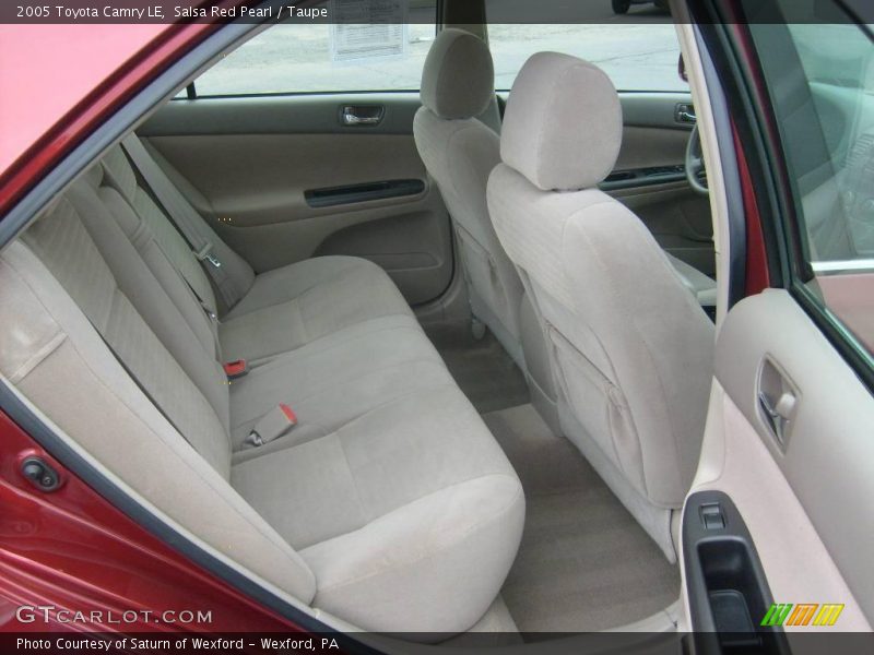 Salsa Red Pearl / Taupe 2005 Toyota Camry LE