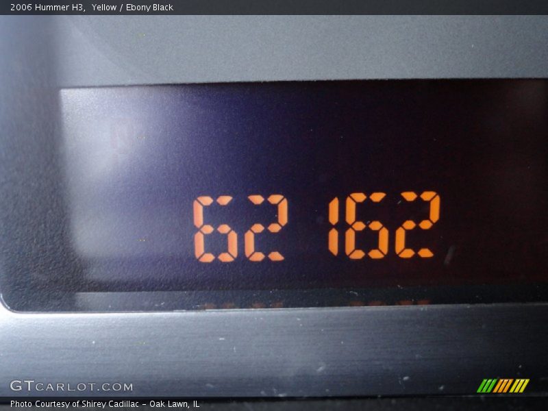 Yellow / Ebony Black 2006 Hummer H3