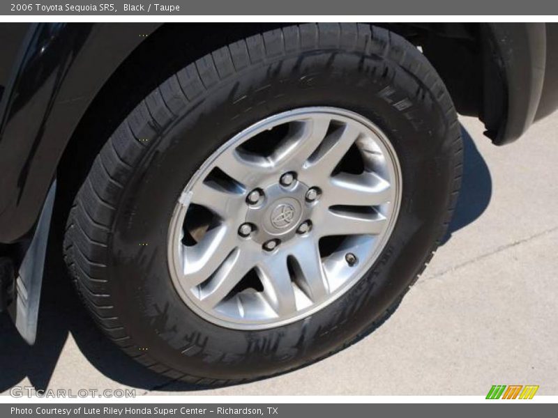 Black / Taupe 2006 Toyota Sequoia SR5