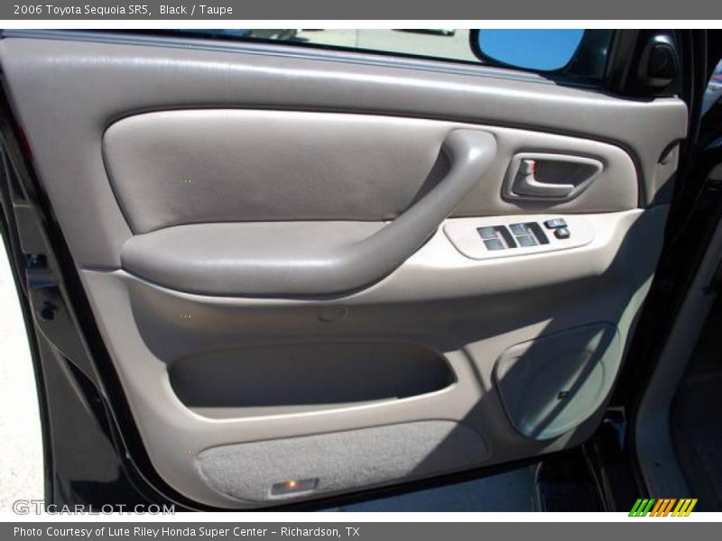 Black / Taupe 2006 Toyota Sequoia SR5