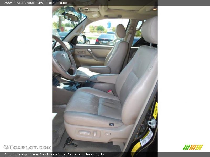 Black / Taupe 2006 Toyota Sequoia SR5