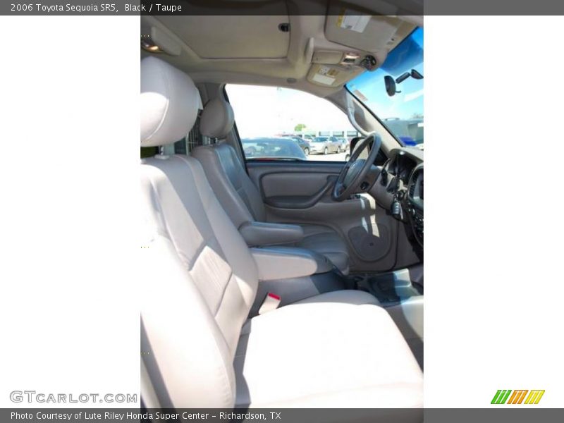 Black / Taupe 2006 Toyota Sequoia SR5