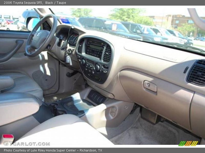 Black / Taupe 2006 Toyota Sequoia SR5