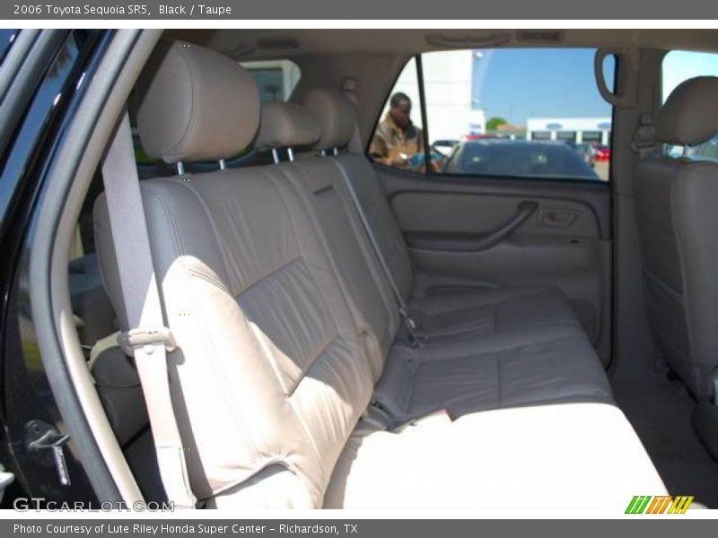 Black / Taupe 2006 Toyota Sequoia SR5