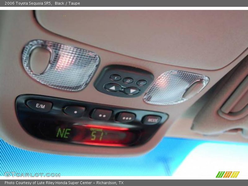 Black / Taupe 2006 Toyota Sequoia SR5