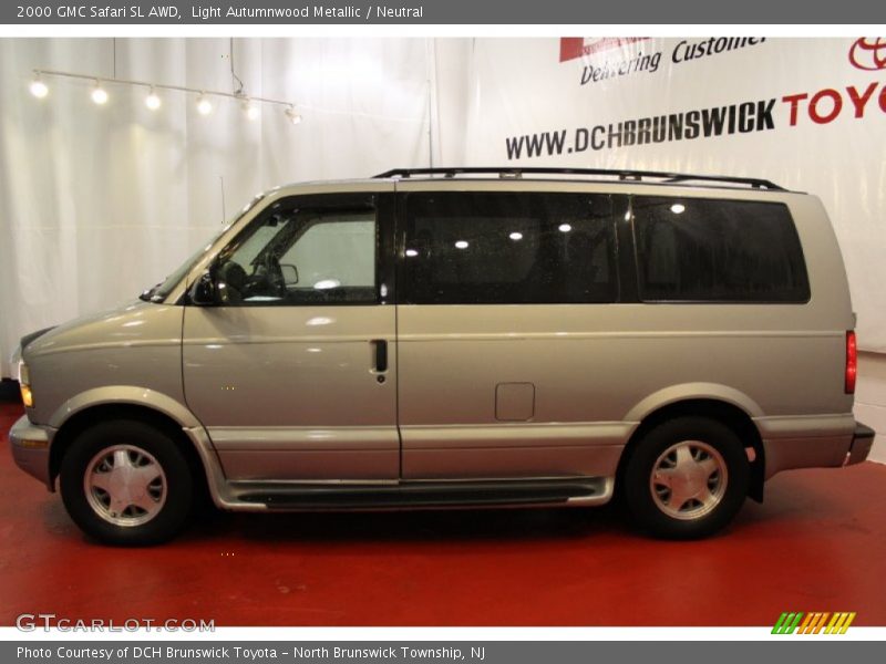 Light Autumnwood Metallic / Neutral 2000 GMC Safari SL AWD