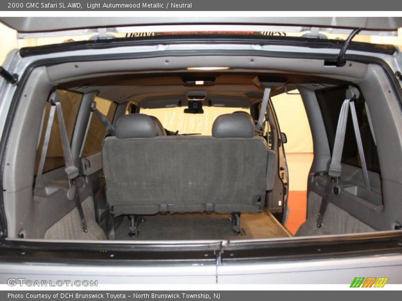 Light Autumnwood Metallic / Neutral 2000 GMC Safari SL AWD