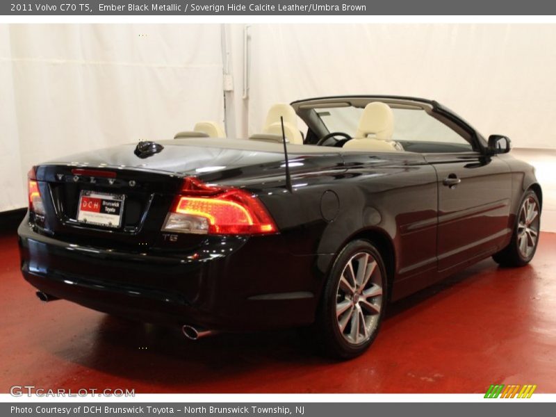 Ember Black Metallic / Soverign Hide Calcite Leather/Umbra Brown 2011 Volvo C70 T5