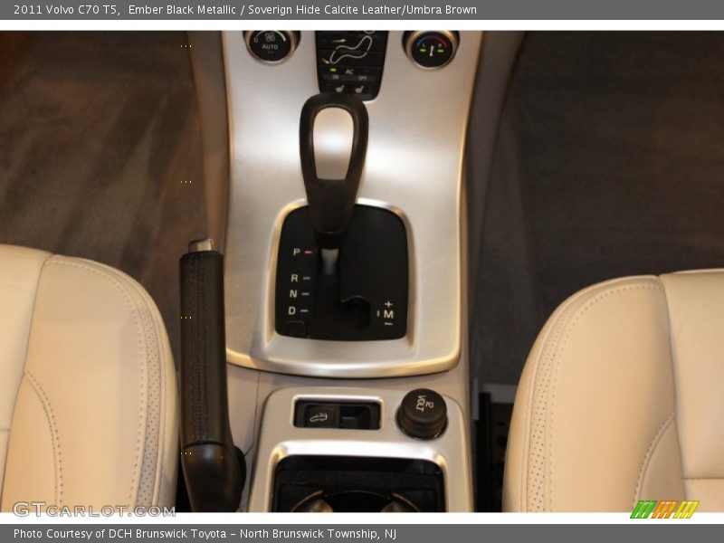 Ember Black Metallic / Soverign Hide Calcite Leather/Umbra Brown 2011 Volvo C70 T5