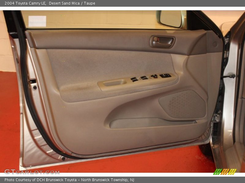 Desert Sand Mica / Taupe 2004 Toyota Camry LE
